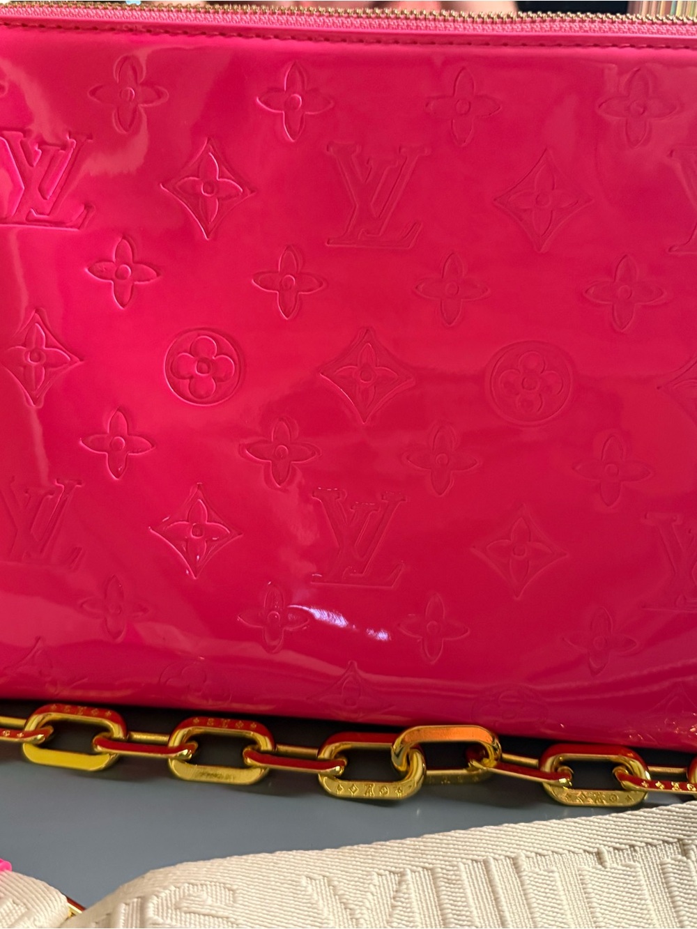Louis Vuitton Fuchsia Patent Monogram Crossbody Bag with Gold Chain